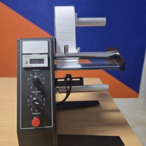 DISTRIBUTEUR ETIQUETTES